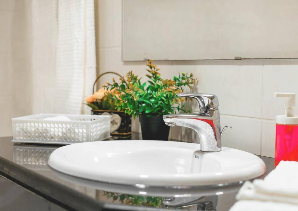 Book Me! 3 Bedroom Front * Abou Dabi